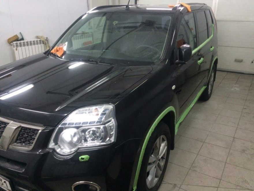 Фото покраска капота Nissan